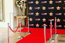 Raudono kilimo nuoma