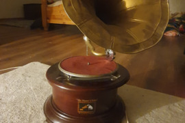 His master's voice Gramofonas