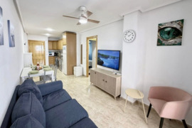 Šviesūs apartamentai šalia La Mata paplūdimio