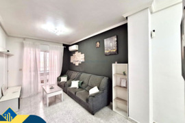 Apartamentas su bendru baseinu, Alicante provincijoje, Torrevieja mieste, Playa del Cura rajone. 3 k