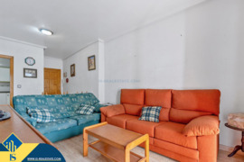 Apartamentas su terasa, Alicante provincijoje, Torrevieja mieste. 3 kambariai | 69 m² | 650 metrų ik
