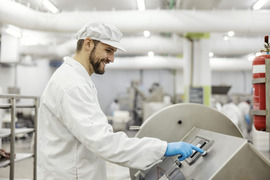 Operatorius(-ė) prie maisto įrengimų