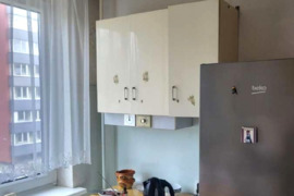 Klaipėdoje, Baltijos prospekte, mūriniame name, parduodamas 2 kambarių butas, 5/3 aukštas, 50 kv.m.