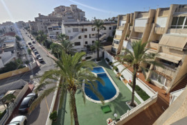 Dviejų aukštų apartamentai su privačia stogo terasa