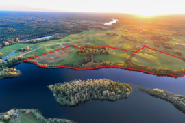 Parduodama dvarvietė su 31,97 ha žeme ir 1300 m Pakalo ežero pakrantės