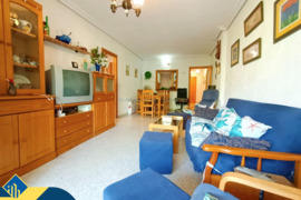 Apartamentas su bendru baseinu, Alicante provincijoje, Torrevieja mieste, Playa del Acequión rajone.