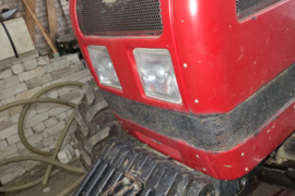 Belarus 1025, Traktoriai