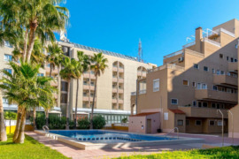 Tvarkingi apartamentai su bendruomeniniu baseinu