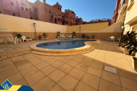 Apartamentas su bendru baseinu, Alicante provincijoje, Torrevieja mieste, Playa de los Locos rajone.