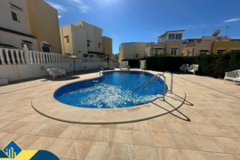 Duplex apartamentas su bendru baseinu, Alicante provincijoje, Orihuela Costa mieste. 4 kambariai | 8