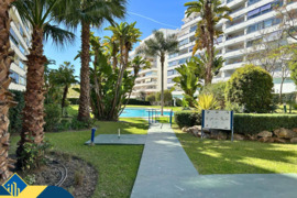 Apartamentas su bendru baseinu, Malaga provincijoje, Marbella mieste, Auksinės mylios rajone. 3 kamb