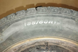 Žiemines dygliuotos padangos su ratlankiais Kaune