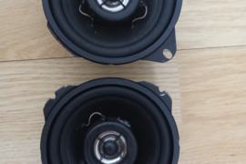 2garsiakalbiai  40w 100mm  Kolonėlės, garsiakalbiai