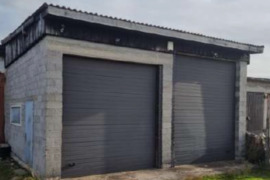 Ieskau patalpu nuo 4 metru aukscio nuo 50-100 kv