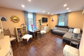 NAUJA KAINA !!! Namas centrinėje senamiesčio dalyje Laisvės g. Mažeikiuose.