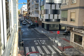 Renovuotas apartamentas su terasa, Alicante provincijoje, Torrevieja mieste, Playa del Cura rajone. 