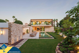 Vila su privačiu baseinu, Malaga provincijoje, Marbella mieste, Auksinės mylios rajone. 6 kambariai 