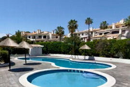 Duplex penthouse apartamentas su bendru baseinu, Alicante provincijoje, Orihuela Costa mieste. 3 kam