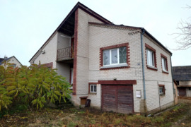 Parduodamas labai pigiai mūrinis namas