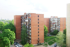 PERKU  ŠIAULIUOSE     butą  2-3  kambarių  SKUBIAI