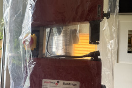 Medienos juostinės staklės