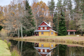 Parduodama sodyba miške su tvenkiniu Kuktiškių k., Utenos r.