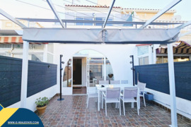 Vila su privačiu baseinu, Alicante provincijoje, Torrevieja mieste, Playa del Cura rajone. 4 kambari