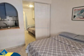 Renovuota studija su bendru baseinu, Alicante provincijoje, Torrevieja mieste. 1 kambarys | 32 m² | 