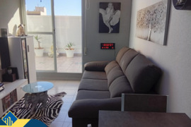 Renovuotas penthouse apartamentas su terasa, Alicante provincijoje, Torrevieja mieste. 2 kambariai |