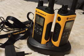 Nešiojama radijo stotelė (2vnt.) Motorola TLKR T80