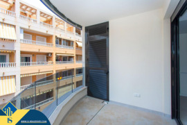 Apartamentas su terasa, Alicante provincijoje, Torrevieja mieste, Playa del Cura rajone. 3 kambariai
