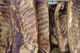 Kunionių rukyklėlė, rūkyti rankų darbo mėsos gaminiai