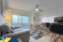 Renovuotas apartamentas su terasa, Alicante provincijoje, Torrevieja mieste, Playa del Cura rajone. 