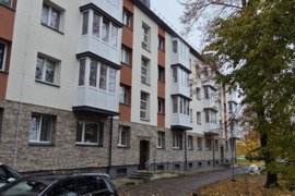 2 kamb. butas . renovuotas namas. reguliuojamas šildymas