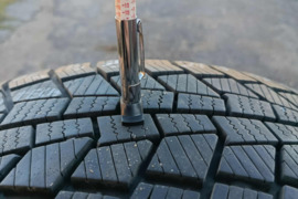 Geros žieminės padangos 215/55 R17