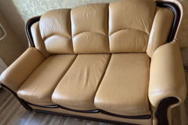 Odinių baldų komplektas