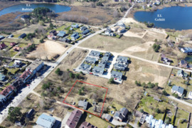 IŠSKIRTINĖJE GYVENVIETĖJE SALOTĖS G. PARDUODAMAS 29A NAMŲ VALDOS SKLYPAS.