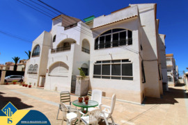 Apartamentas su terasa, Alicante provincijoje, Torrevieja mieste, Playa de los Náufragos rajone. 2 k