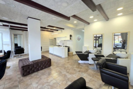 IŠNUOMOJAMOS DARBO VIETOS NAUJAME GROŽIO SALONE MARIJAMPOLĖJE !!!