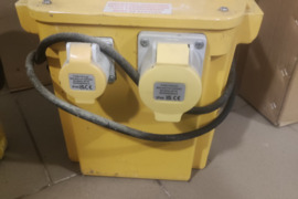 Transformatorius, skirtas naudoti statybvietėse ir pramoninėje aplinkoje. Šis prietaisas sumažina įt