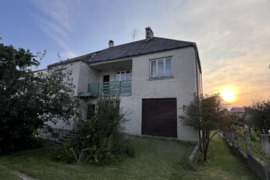 Namas Trakų r. sav., Lentvaris, Kosmonautų g.