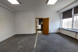 Nuomojamos 43 kv.m. patalpos greta Kalavrijų g., Vilniuje