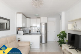 Renovuotas penthouse apartamentas su terasa, Alicante provincijoje, Torrevieja mieste. 2 kambariai |