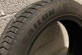 Sailun geros žieminės padangos, 2vnt R19/235/55, galiu atvezti uz sutarta kaina.