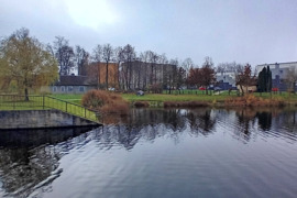 Parduodamas unikalus pastatas prie tvenkinio L. Giros g., Pakruojyje