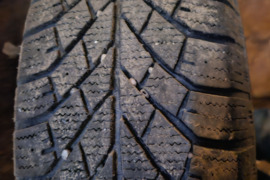 Padangos 195/65 R15 su ratlankiais ir ratlankių gautais