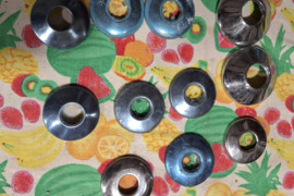 Parduodami maišytuvo ekscentrikų dangteliai