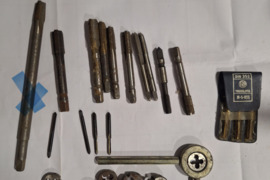 Parduodami sriegikliai ir sriegpjovės