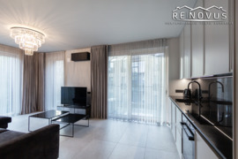 Parduodamas naujai įrengtas butas su parkingo vieta ir vaizdu į pušyną Palangoje