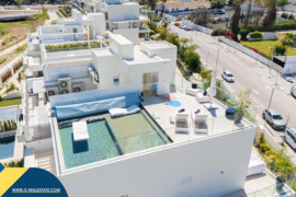 Penthouse apartamentas su privačiu baseinu, Malaga provincijoje, Marbella mieste, Nueva Andalucia ra